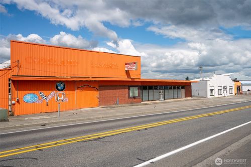 110 Everson Rd, Everson, WA, 98247-8754 | Card Image