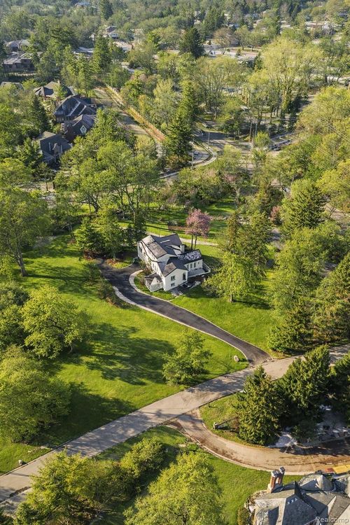 1355 Orchard Ridge Rd, Bloomfield Hills, MI, 48304-2648 | Card Image