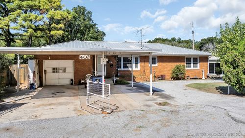 402 W Seminole, Wynnewood, OK, 73098 | Card Image