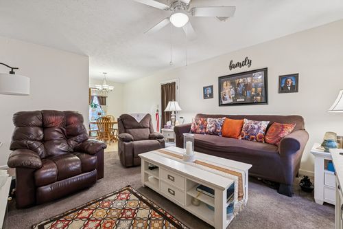 1337 Oaklawn Rd, Chapmansboro, TN, 37035-5133 | Card Image