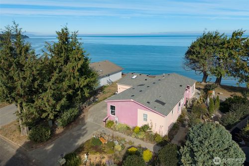 180 Cypress Cir, Port Angeles, WA, 98362-9550 | Card Image