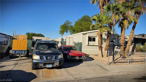5998 Castlemont Ave, Las Vegas, NV, 89156-4750 | Card Image