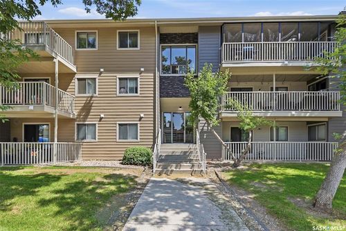 301-1121 1A Mckercher Dr, Saskatoon, SK, S7H5B8 | Card Image