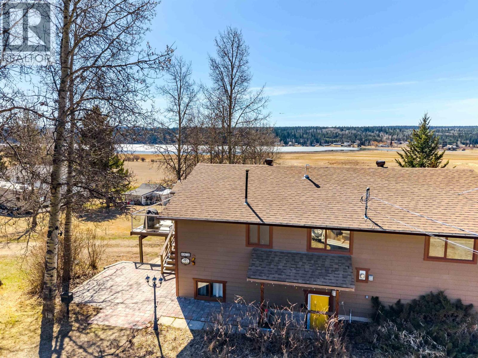 Residential in Horse Lake 3