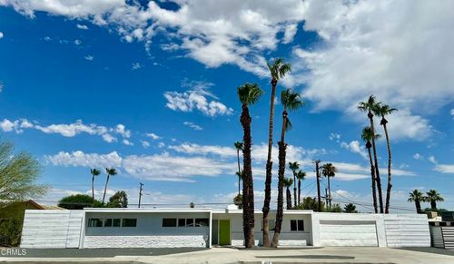 422 N Farrell Dr, Palm Springs, CA, 92262-6559 | Card Image