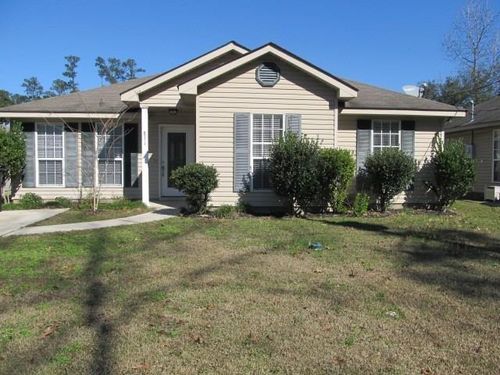 831 Chevreuil St, Mandeville, LA, 70448-2309 | Card Image