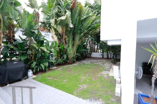 APT-3C - 150 Sunrise Dr, Condo with 2 bedrooms, 2 bathrooms and null parking in Key Biscayne FL | Image 4