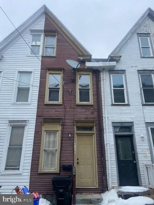 1813 Susquehanna St, HARRISBURG, PA, 17102-2259 | Card Image