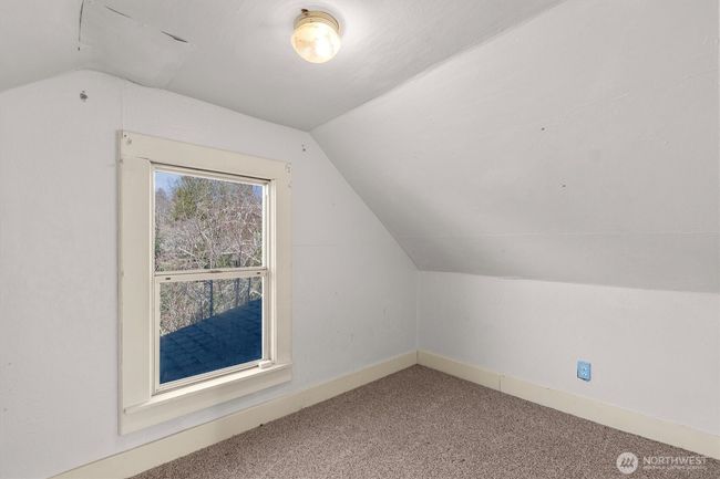 325 E State Route 4, House other with 3 bedrooms, 1 bathrooms and 1 parking in Cathlamet WA | Image 19