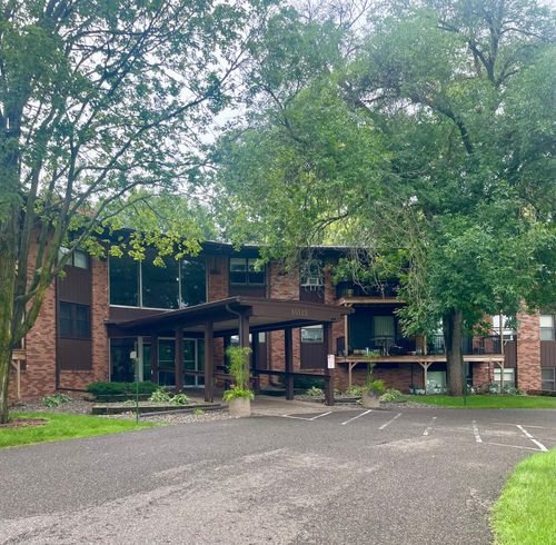 apt-338-10113 W 34th St, Minnetonka, MN, 55305-4542 | Card Image