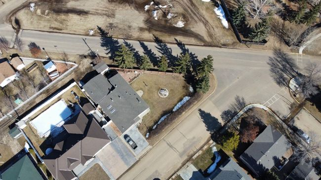 4801 49 Avenue, Home with 3 bedrooms, 2 bathrooms and 2 parking in Forestburg AB | Image 42
