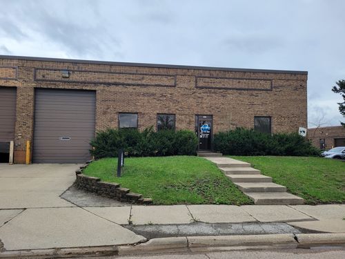 4175 Grove Ave, Gurnee, IL, 60031-2132 | Card Image