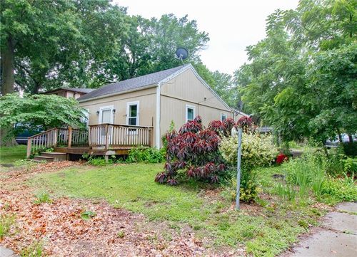 600 S Olive St, Holden, MO, 64040-1442 | Card Image