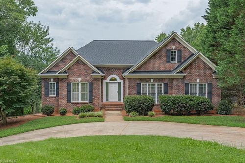 3910 Sagamore Dr, Greensboro, NC, 27410-9181 | Card Image
