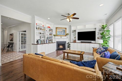 11530 Sweet Birch Ln, Charlotte, NC, 28278-6887 | Card Image