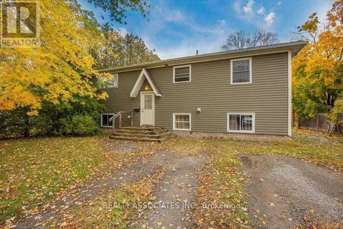 374 Irene Dr, Keswick, ON, L4P3B2 | Card Image