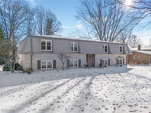 6684 Ravenwood Ave Nw, Canton, OH, 44718-1032 | Card Image