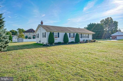 31 N Liberty St, HAMMONTON, NJ, 08037-1832 | Card Image