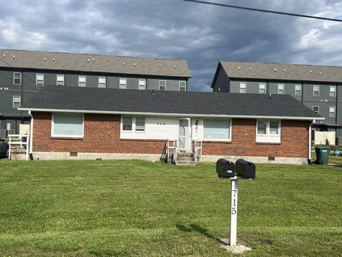 715 Kent Dr, Lebanon, TN, 37087-4374 | Card Image