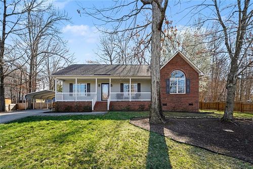 4302 Fox St, Randleman, NC, 27317-7747 | Card Image