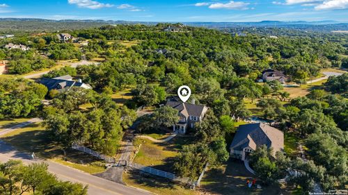 260 Wentworth, Spring Branch, TX, 78070-4911 | Card Image