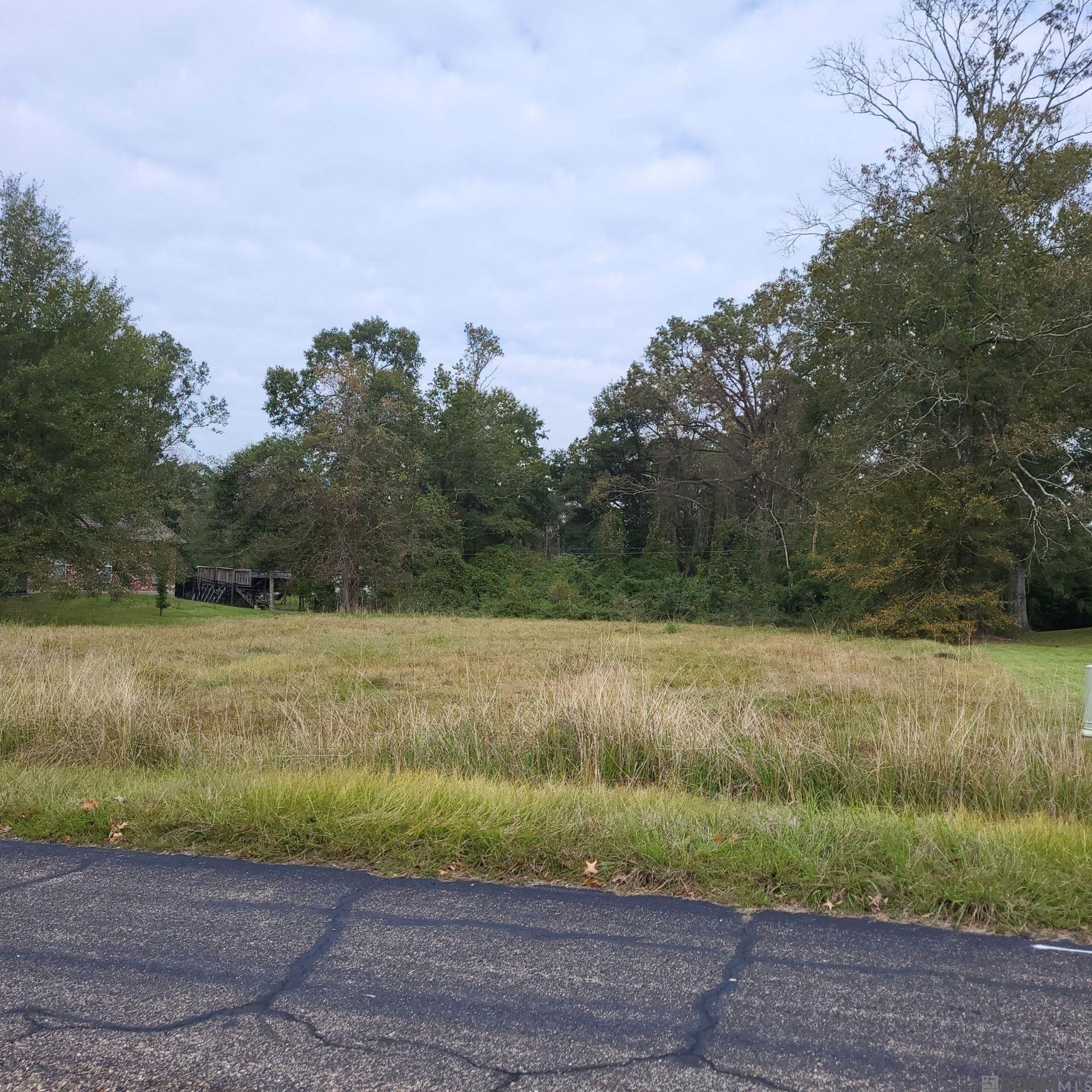 Land in Baton Rouge