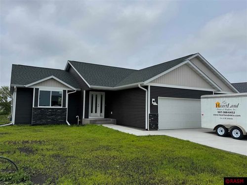 1819 Indigo Trl, Mankato, MN, 56001-5756 | Card Image