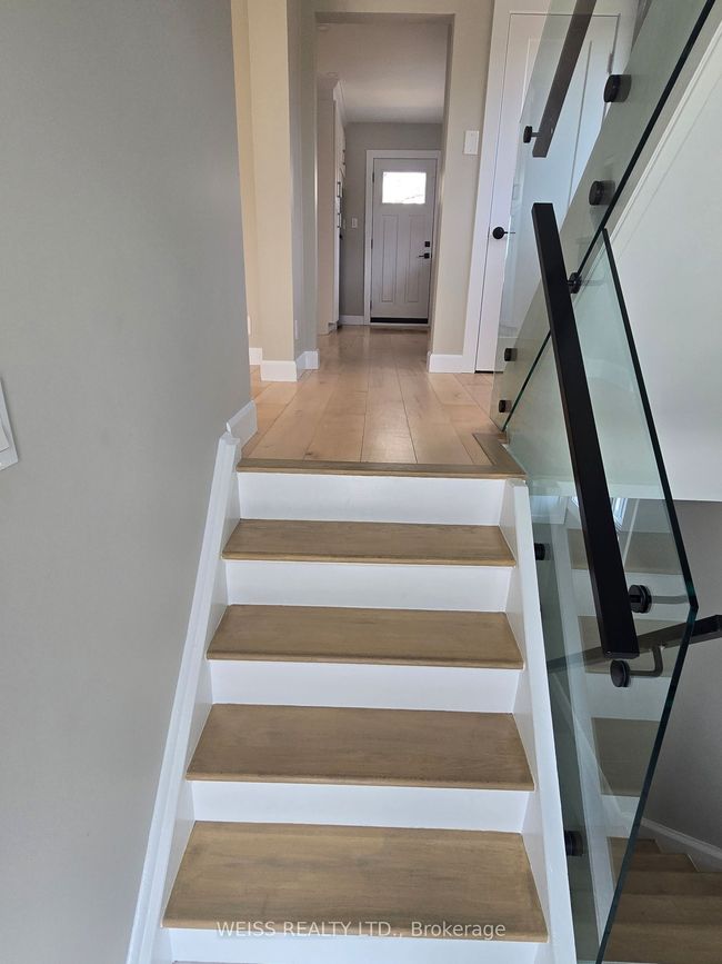 14 Snowood Crt, House attached with 3 bedrooms, 2 bathrooms and 4 parking in North York ON | Image 13