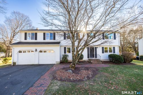 6 Chaffee Ln, Unionville, CT, 06085-1403 | Card Image
