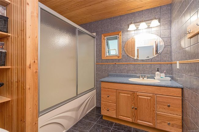 2380 Fowler Rd, House other with 3 bedrooms, 2 bathrooms and 8 parking in Qualicum Beach BC | Image 36