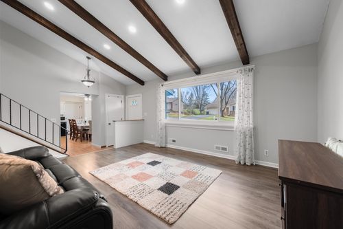 20972 Italy Ave, Lakeville, MN, 55044-5920 | Card Image