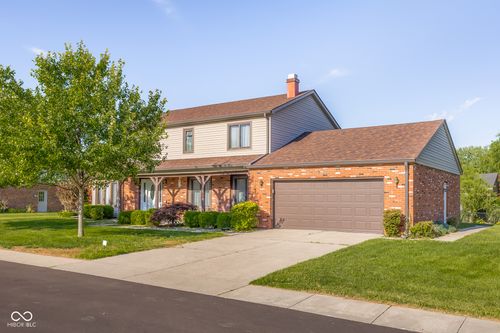 3525 River Rd, Columbus, IN, 47203-1208 | Card Image