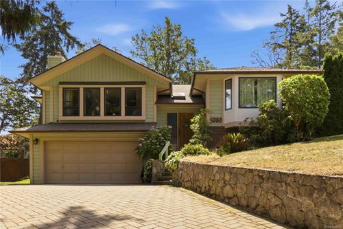 4350 Faithwood Rd, Victoria, BC, V8X4Z6 | Card Image