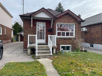 97 12 Th St, House other with 2 bedrooms, 2 bathrooms and 6 parking in Etobicoke ON | Image 1