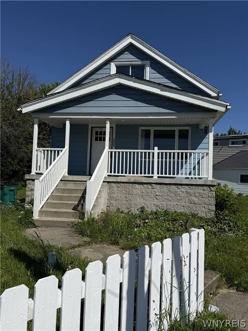 1426 Kensington Ave, Buffalo, NY, 14215-1727 | Card Image