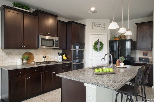 225 Treble Knl, House other with 4 bedrooms, 3 bathrooms and null parking in Spring Branch TX | Image 8