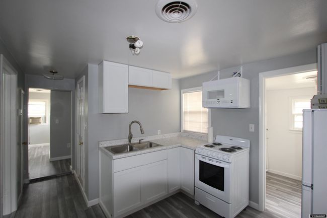730 S 3 Rd St, House other with 2 bedrooms, 1 bathrooms and null parking in Glenrock WY | Image 8