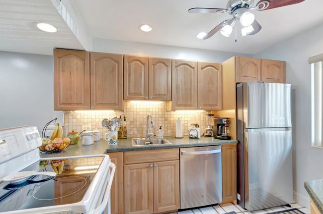 APT-107 - 4236 Deste Ct, Condo with 3 bedrooms, 2 bathrooms and null parking in Lake Worth FL | Image 6