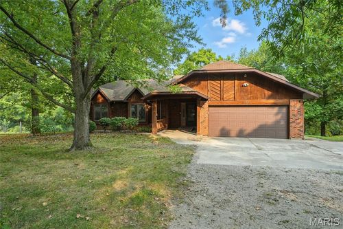 3911 Charbonier Rd, Florissant, MO, 63031-5646 | Card Image