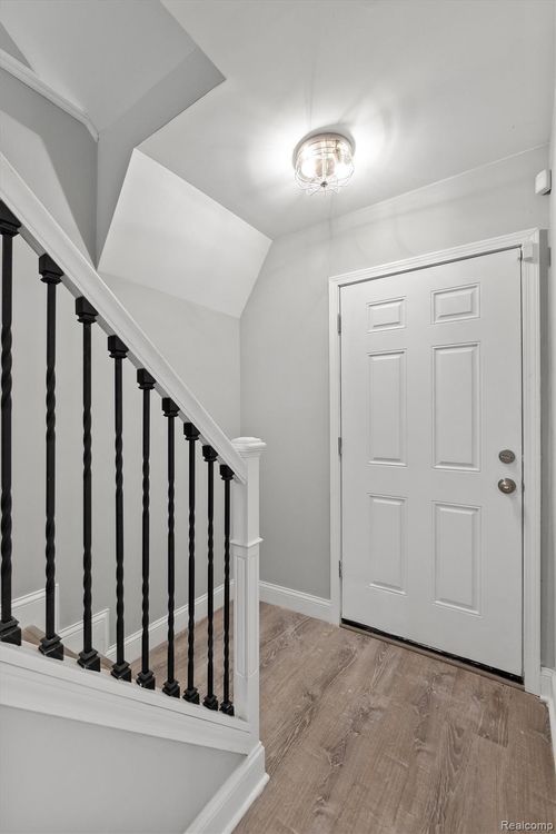 16217 Woodingham Dr, Detroit, MI, 48221-4919 | Card Image