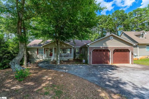 246 Bay Ridge Dr, Townville, SC, 29689-2743 | Card Image