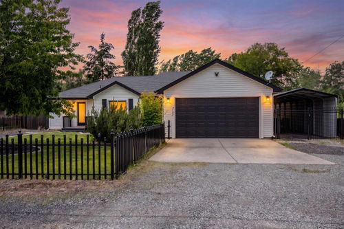5122 S Freya St, Spokane, WA, 99223-7111 | Card Image
