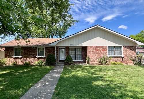 1635 E Hanover Street, Springfield, MO, 65804 | Card Image