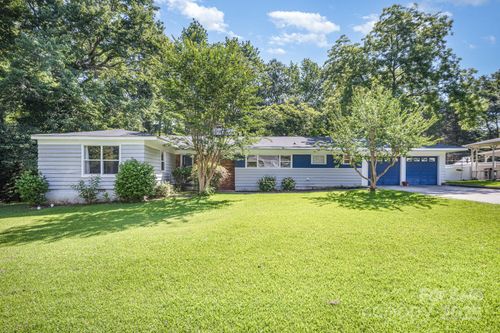 409 Edgewood Ct, Lancaster, SC, 29720-1909 | Card Image