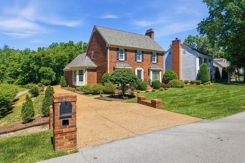 166 Cottonwood Dr, Franklin, TN, 37069-4154 | Card Image