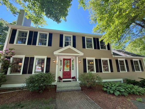 59 Middle Dunstable Rd, Nashua, NH, 03062-2216 | Card Image