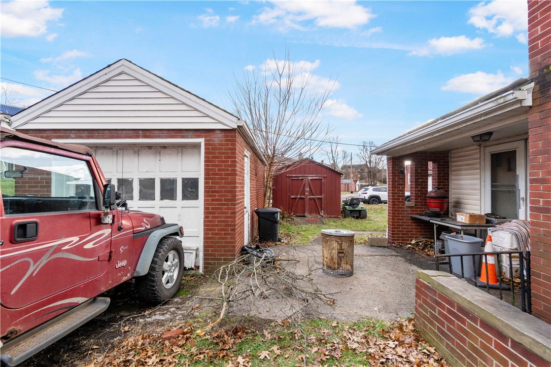 Commercial Sale in Clairton 4
