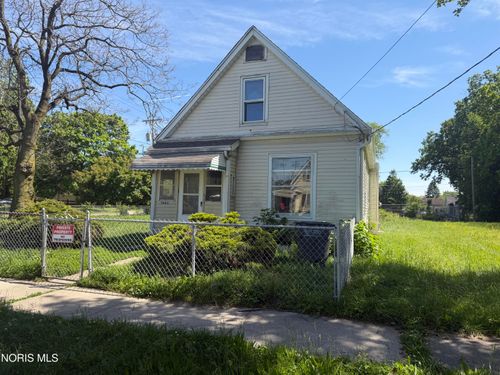 1605 Norwood Ave, Toledo, OH, 43607-1754 | Card Image