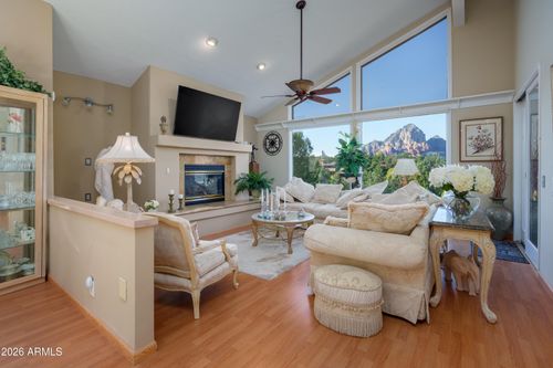 26 Courtney Cir, Sedona, AZ, 86336-5966 | Card Image