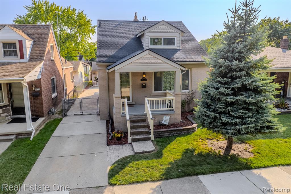 Markese Ave, Allen Park, MI 48101